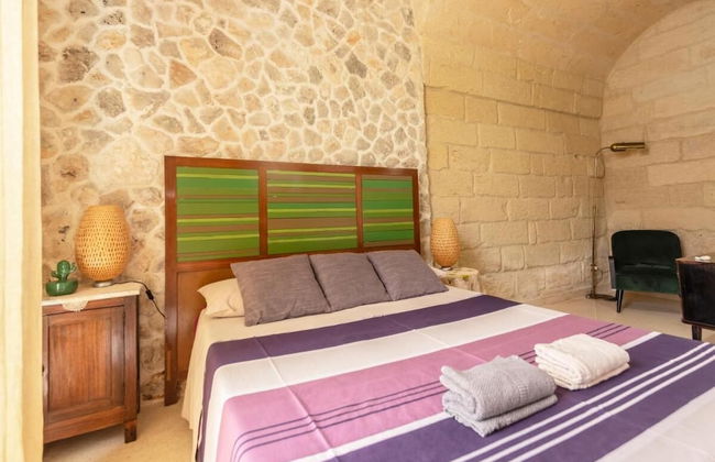 Little Home Holidays - Photo 1