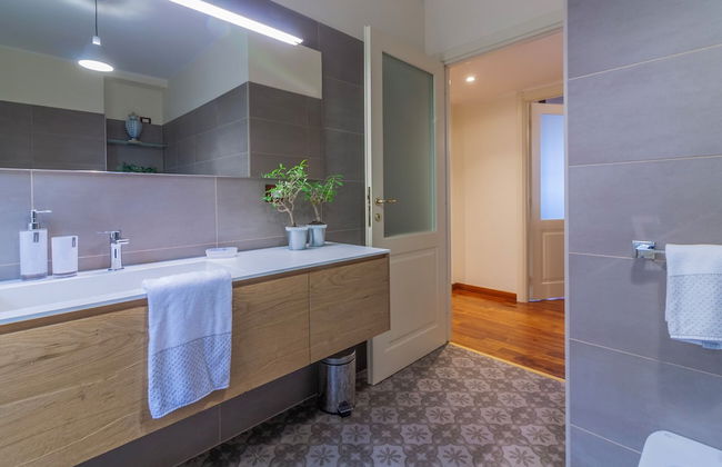 Aglaia Luxury Lake View - Photo 42