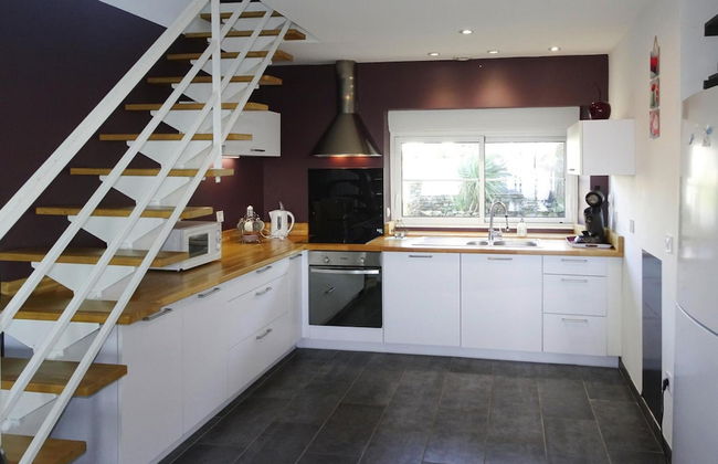 Holiday Home With sea View in Portbail - Photo 8