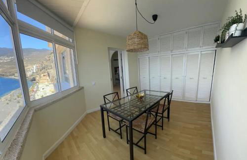 Maravilloso duplex frente al mar con parking propio a pie de playa - Foto 14