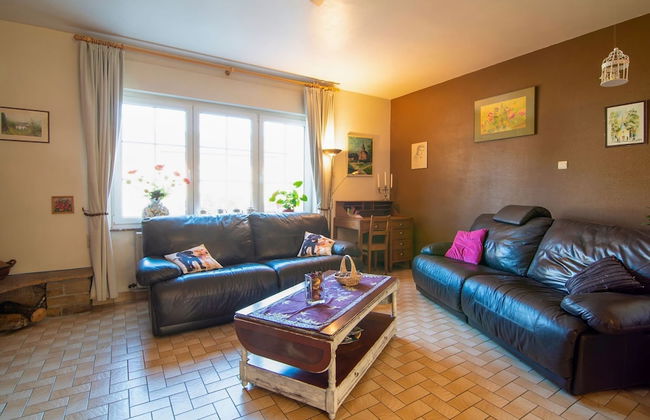 Charming Holiday Home in Houyet Near Forest - Foto 12