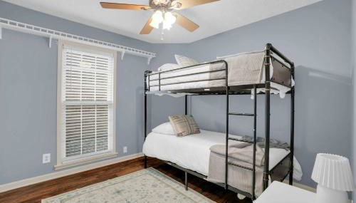 Spacious 4BR Family Home with Game Room - Foto 5