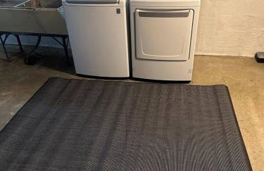 Rustic Kirtland Farmhouse Retreat - Foto 5