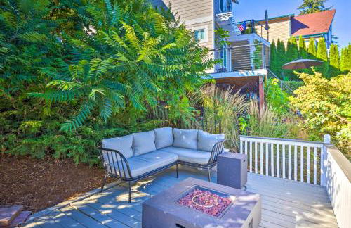 Lakeside Lacey Gem with Sauna and Private Dock - Foto 42