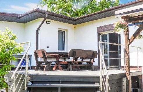 Cozy Home In Warnoleka With Wifi - Foto 4