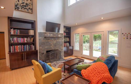 Sullivan Farm at Helton Creek - Fire Pit - Foosball - Fireplace - Photo 10