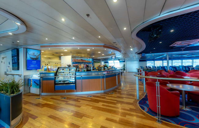 Ferry Ticket to Tenerife - Photo 3