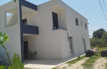 Tina Little Paradise - Foto 3