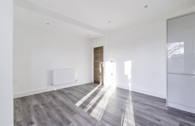 Luxury Self-contained 2-bedroom Duplex Apartment - Foto 7