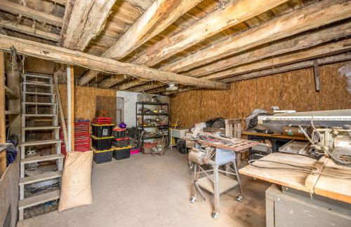 Watch Deer from a Farm Cottage - Foto 48