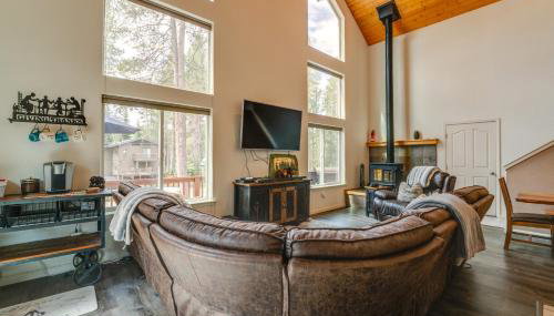 Snowshoe and Sled On-Site! Soda Springs Cabin - Foto 1