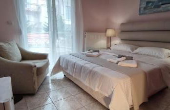 Lucy's next to sea apartment - Photo 3