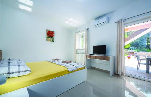 3 Bedroom Amazing Home In Plomin - Foto 15