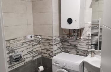 Apartman Batuda,moderno opremljen apartman u centru Đurđevca, u cijeni WELLNESS, sauna, bazen u obližnjem hotelu, mini zoo, 5G internet, R1 račun - Foto 8