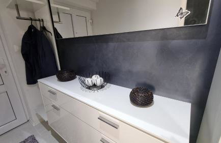 Laura Exclusive, dizajnerski uređen stan, izvrsno opremljen, self check-in - Foto 21