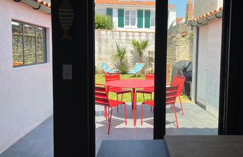 Elégante maison familiale au cœur des remparts de la citadelle - Foto 6