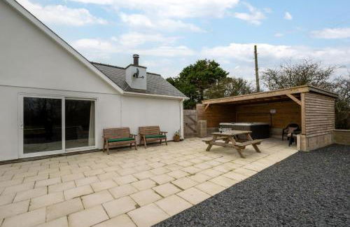 5 Bed in Bryncroes oc-llecyn - Photo 2