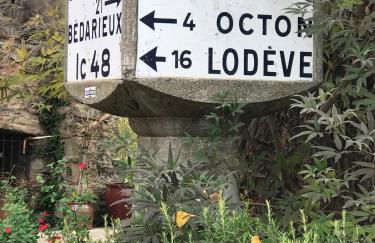 La Bohème. Maison de village cosy, jardin et spa. - Foto 18