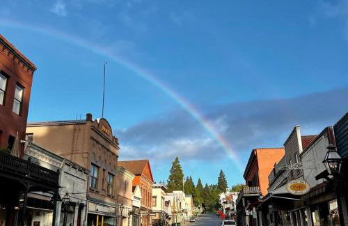 Spacious Cozy and Renovated Mountain Retreat - Foto 50