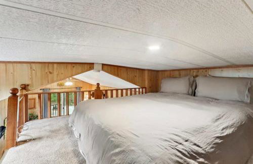 Cabin 9 ~ Toronto Lake: Fishing, Swimming & More! 1 Bedroom Cabin by RedAwning - Foto 23