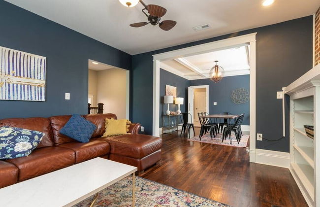 Cozy Family Home - Walk to MO Botanical Gardens - Photo 22