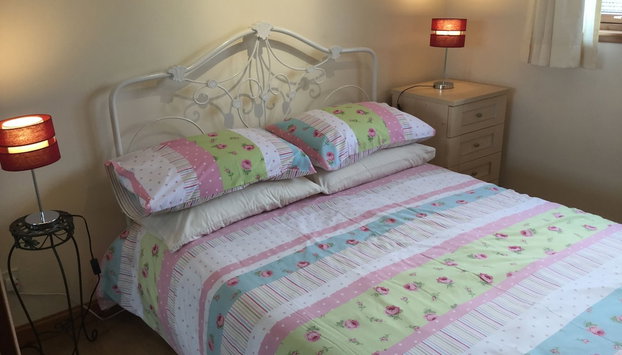 The Culloden is a Comfortable two Bedroom Apartment That Sleeps Four Adults - Foto 2, Imagen principal