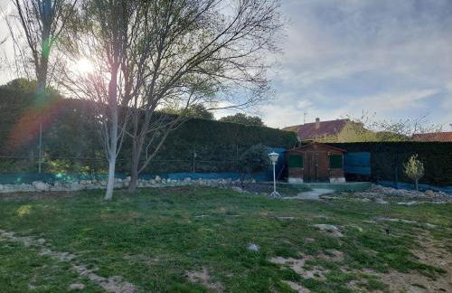 Disfrutar y relajarse en el Robledal - Foto 30