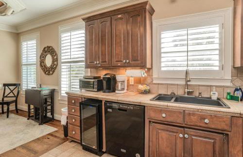 18 Fiddlers Cove Dr - 5 Bed/4 Bath w/ Resort Access & Golf Cart! - Photo 45