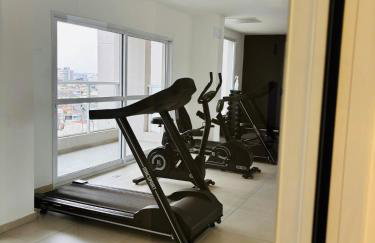 Studio 63 novo, luxuoso e completo com ar condicionado e cama Queen Size - Centro Mogi - Até 4 Pessoas - Foto 32