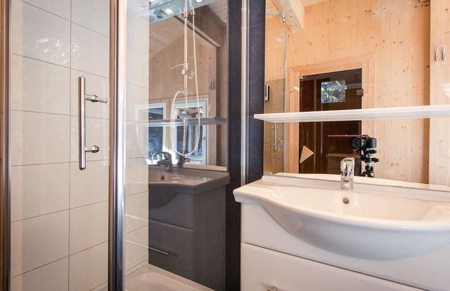 Cozy Chalet With hot tub - Foto 12