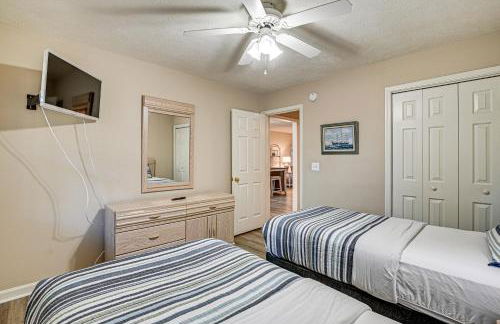 Pawleys Island Condo with Screened Porch and Golfing! - Foto 17