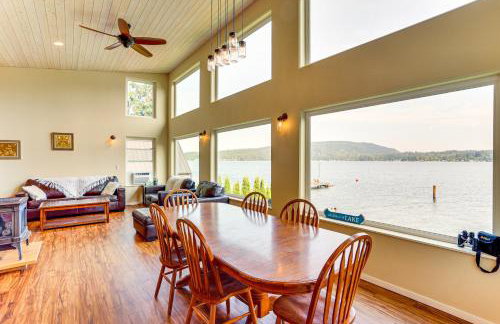 Lake Whatcom House with Private Hot Tub and Dock - Foto 6