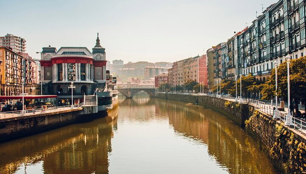 Bilbao & Guggenheim Museum Private Walking Tour with guide - Photo 2