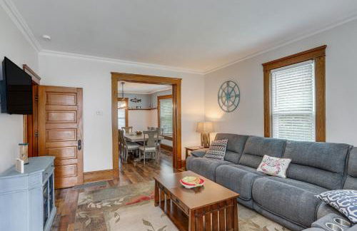 3 Mi to Cedar Point Sunny Sandusky Home with Yard - Foto 2