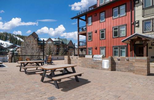 Ski-In / Ski-Out 1 Bedroom Condo base of WP Resort - Foto 55