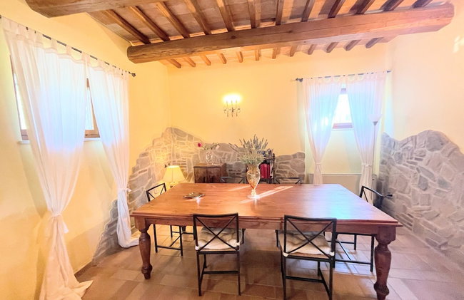 Detached Villa - Sleeps 10 - Pool - Pergola - Playground for Children - Wifi - Foto 57