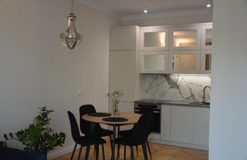 Almi Apartment, Villa Moderno z podziemnym bezpłatnym parkingiem - Foto 10