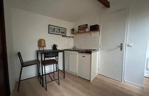 Studio Cosy Terrasse à Versailles - Foto 18