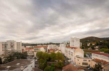 ROBESPIERRE - Tout équipé & Calme - TV et WIFI - Foto 12