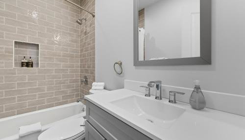 Bright Modern 3Bed 2,5Bath Evanston Home withParking home - Foto 4