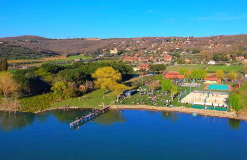 Stunning Apartment In San Feliciano - Foto 1