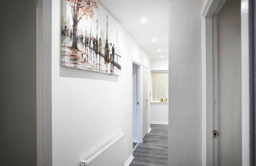 Nottingham Top Serviced Home - Chayil Experts - Foto 57
