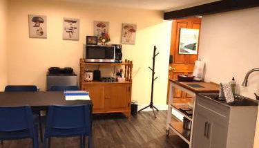 Sweet Beech St Retreat-Basement Apt - Photo 2