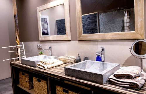 Casa Guillarmou - Évasion Enchantée avec Piscine Chauffée, Spa & Clim - Vue Exceptionnelle - Foto 37