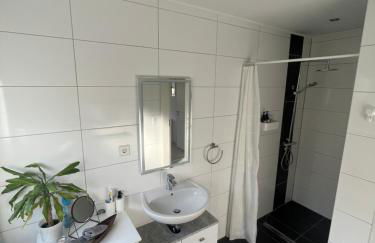 Stilvolles Apartment nahe Therme und PreZero Arena - Foto 3