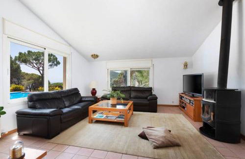 Mediterranean villa with pool near barcelona - Foto 19