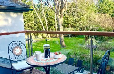 Splendid, spacious 7 Bedroom holiday home with Hot Tub - Isle of Wight - Foto 30