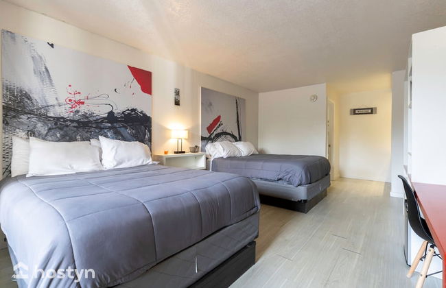 Entire Studio With Free Shuttle to Disney - Foto 4