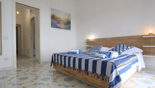 Casa Elio Amalfi Coast Amazing Seaview Apartment - Foto 2, towels, wardrobe