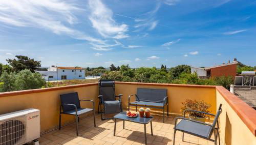 Long Green House - Photo 2